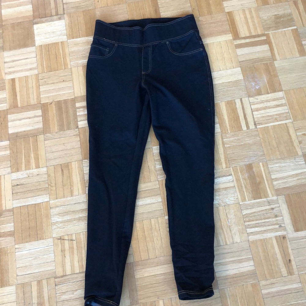 MeMoi black leggings size M/L.